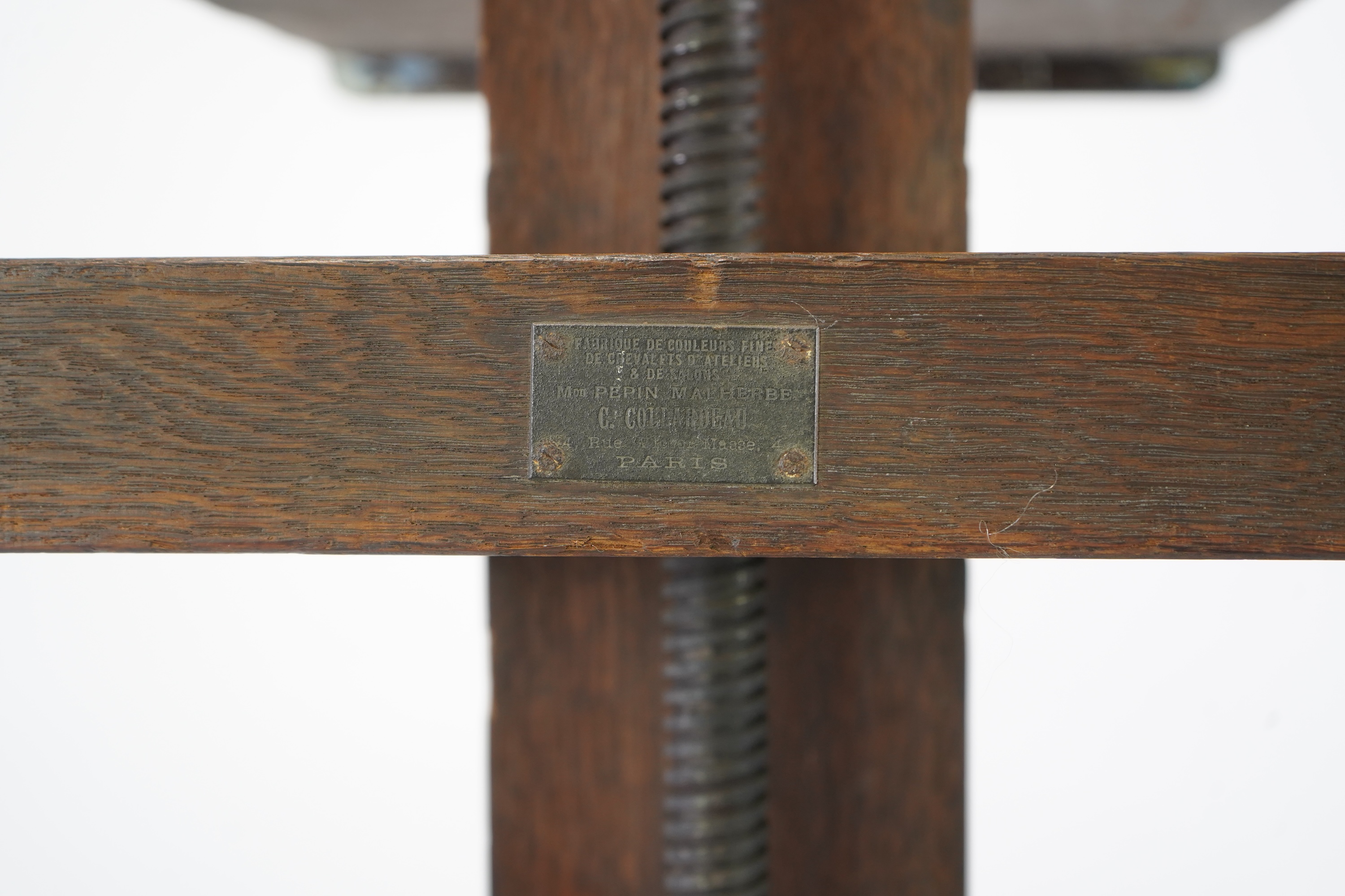 A late 19th / early 20th century French oak artists studio easel